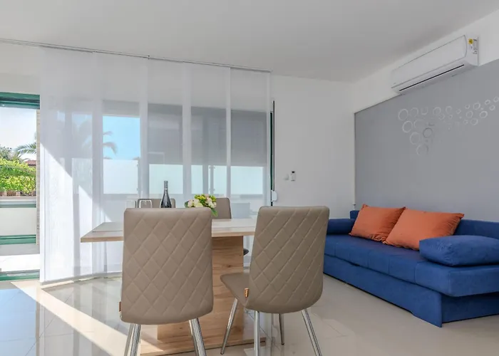 Marovic By Interhome * Vir